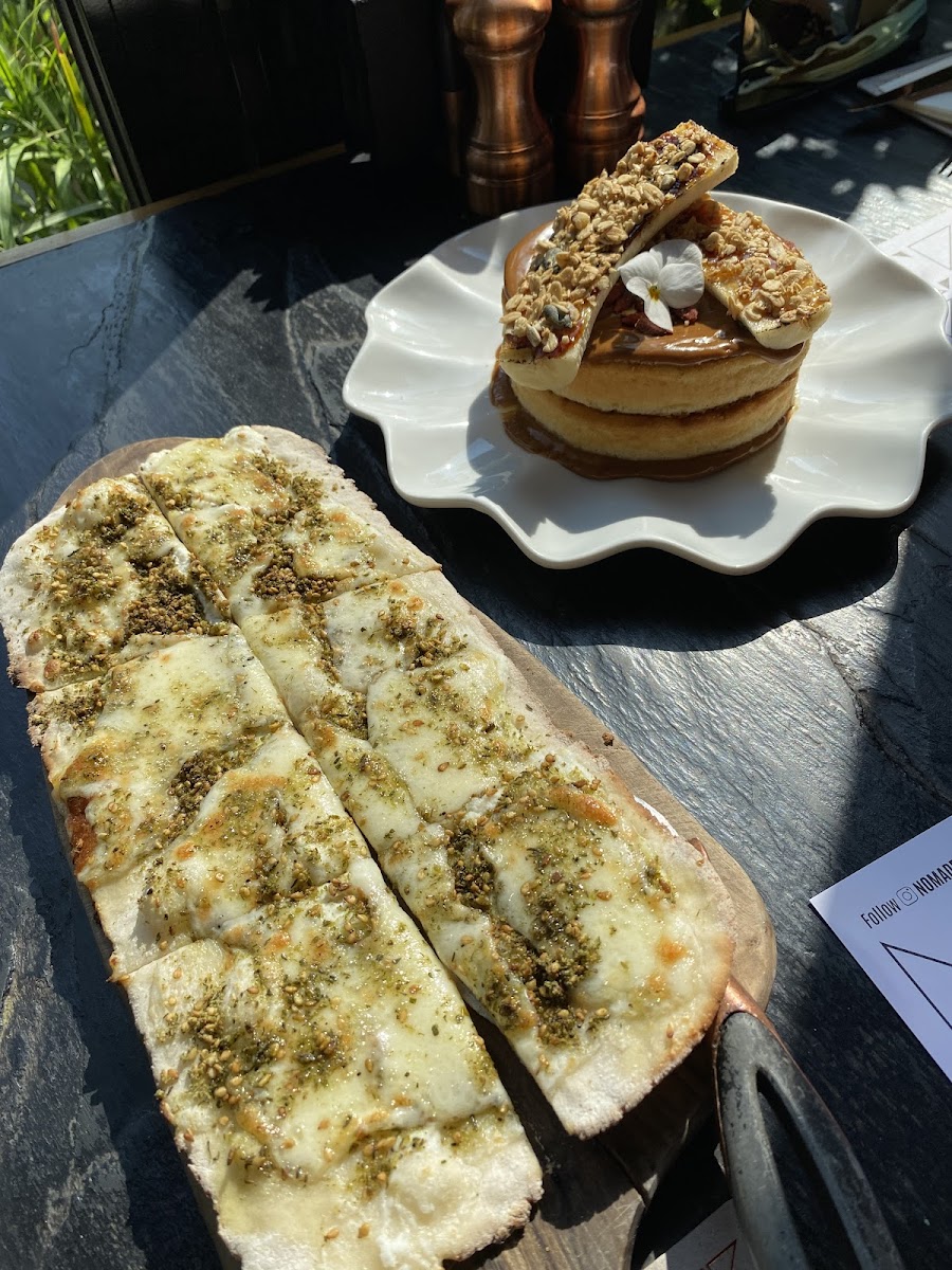 Zaatar Mana'eesh and Banana Pancakes