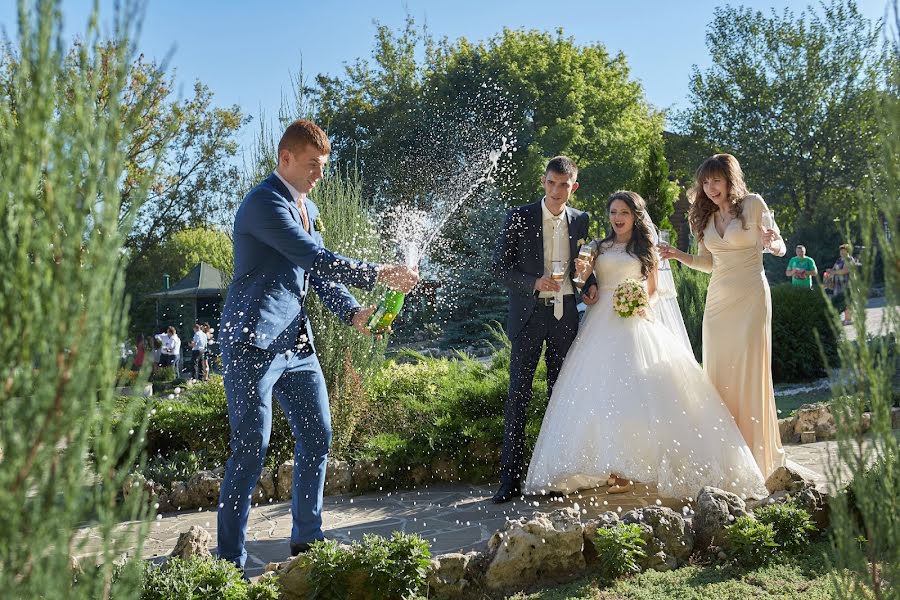 Pulmafotograaf Yuriy Shiryaev (yuriyshiryaev). Foto tehtud 24 juuli 2016