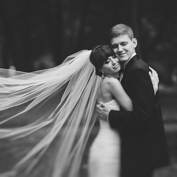 Wedding photographer Nazariy Karkhut (karkhut). Photo of 5 November 2013