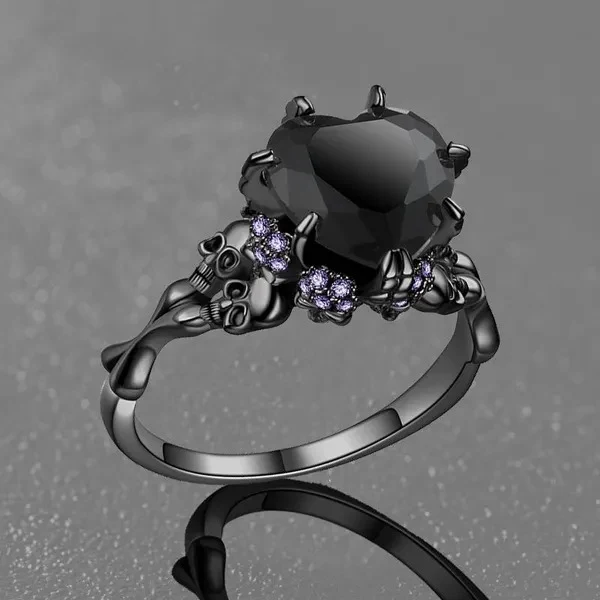 Bague vintage de luxe, cœur pêche et zircon crâne noir, un bijou unique pour femmes, alliant élégance et raffinement.