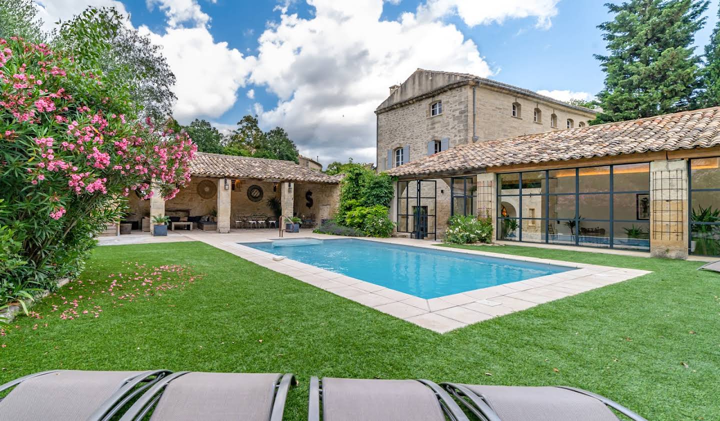 House with pool Uzès