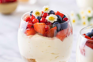 No-Bake Berry Cheesecake in a Glass