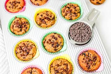 Skinny Chocolate Chip Banana Muffins