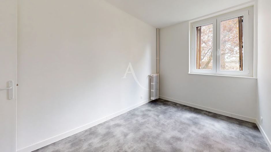 Location  appartement 3 pièces 47.78 m² à Creteil (94000), 1 095 €