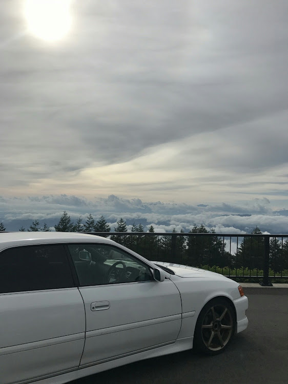 チェイサーのJZX100・ドライブ・富士山と愛車・チェイサー JZX100に関するカスタム事例の投稿画像1枚目