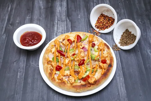 Spicy Paneer Makhani Onion Capsicum Pizza