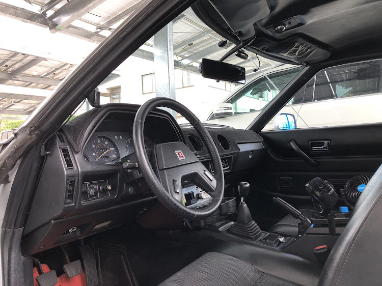 フェアレディZのS130Z・280ZX・インジェクター・L28に関するカスタム事例の投稿画像3枚目