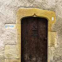 porte donnant sur la rue di 