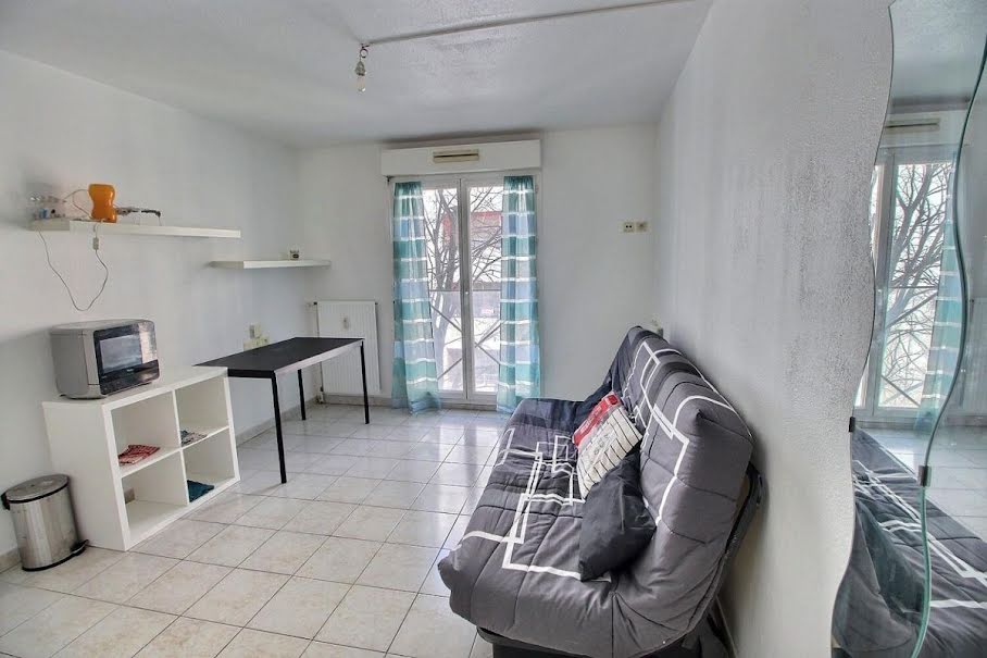 Location meublée appartement 1 pièce 19 m² à Marseille 5ème (13005), 580 €