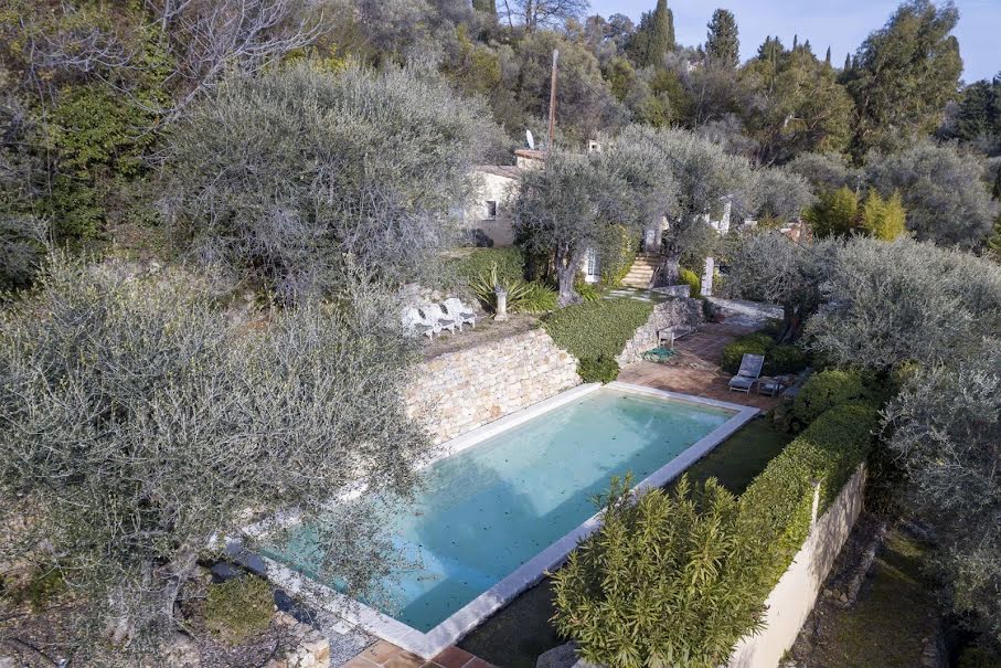 Vente villa 6 pièces 250 m² à Châteauneuf-Grasse (06740), 1 790 000 €