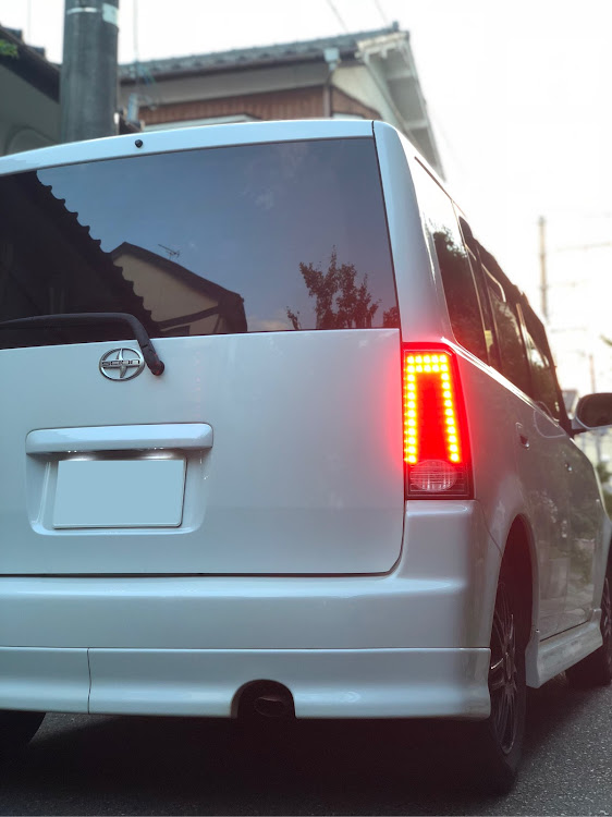 bBの洗車・bB・TOYOTA・LEDテールに関するカスタム事例の投稿画像1枚目