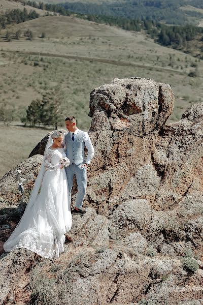 Fotografo di matrimoni Karpova Bayarma (bayarma30). Foto del 24 luglio 2022