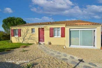 maison à Saint-Seurin-sur-l'Isle (33)