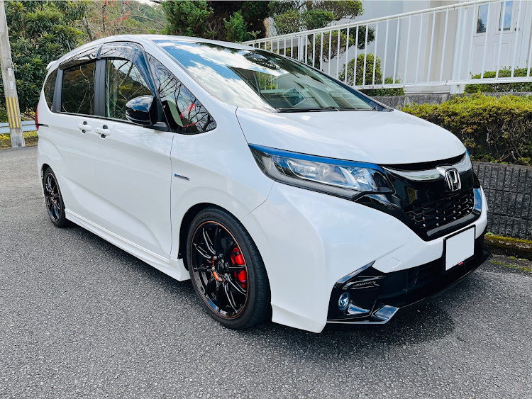 フリードのドリスピ・ツラツラ車両・実家に帰省・6連休😁・山が近いのでカメムシ大量発生に関するカスタム事例の投稿画像3枚目