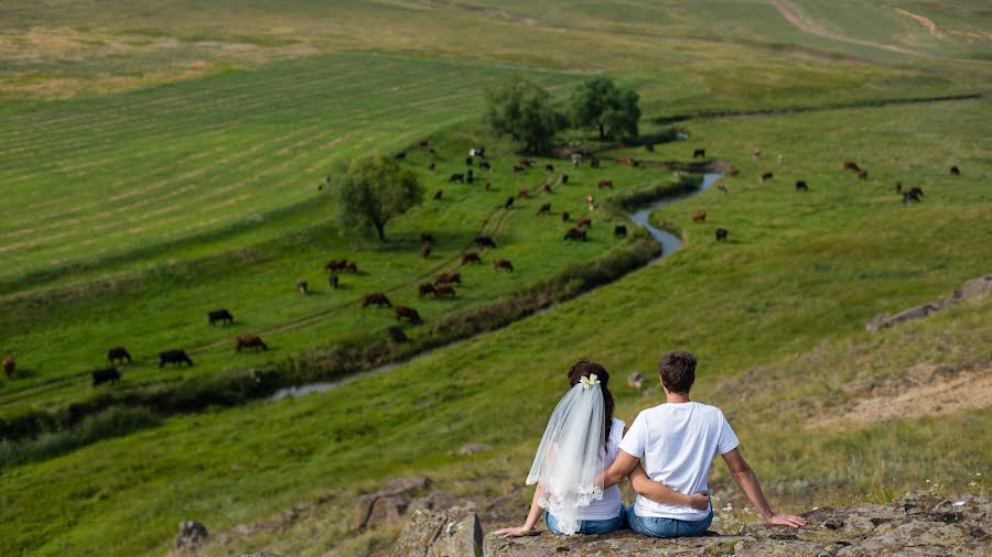 Wedding photographer Aleksandr Zolotarev (alexzolotarev). Photo of 9 August 2014