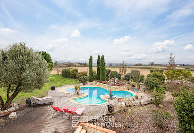 House with pool and terrace 2