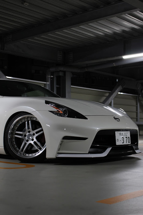 フェアレディZのFabro Racing・カモイレーシング・カメ活・車高調整に関するカスタム事例の投稿画像2枚目