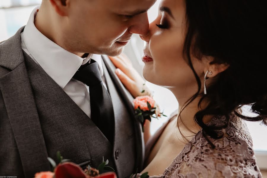 Fotógrafo de casamento Dmitriy Stepancov (dstepancov). Foto de 12 de abril 2018