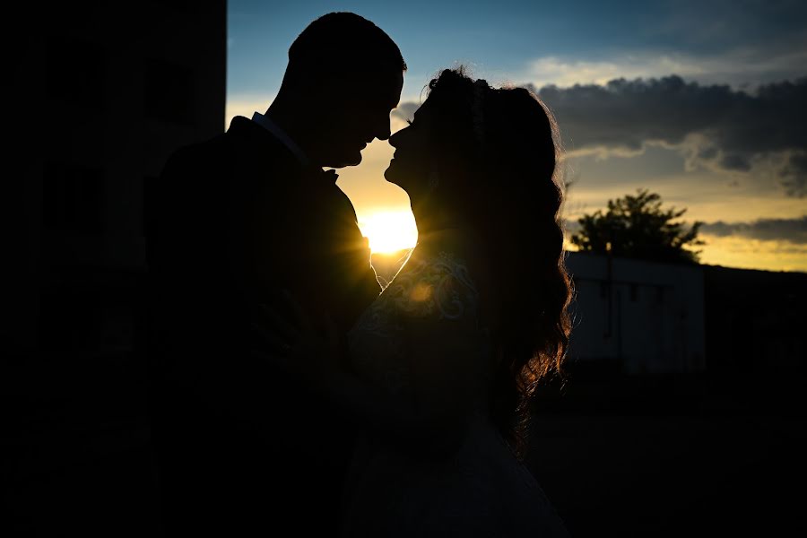 Fotógrafo de casamento Bogdan Nicolae (nicolae). Foto de 24 de maio 2022