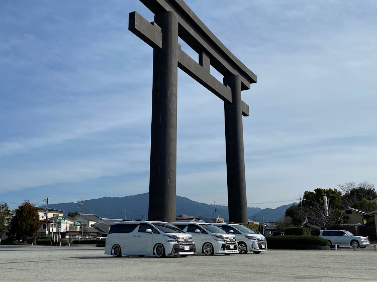 ヴェルファイアの30ヴェルファイア・30アルファード・BBS LM・ウルトラヴィジョン・大神神社に関するカスタム事例の投稿画像2枚目