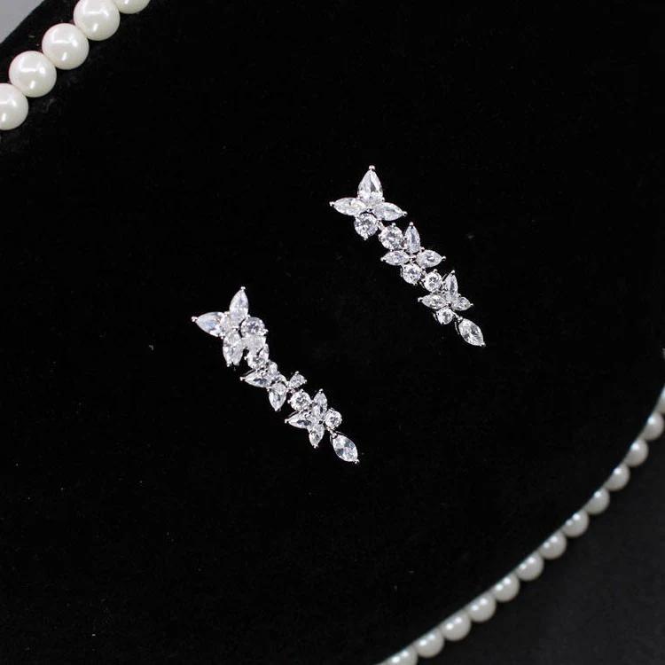 Title 5, 18k Belo Zlato Moissanite Dijamantske Naušnice ...