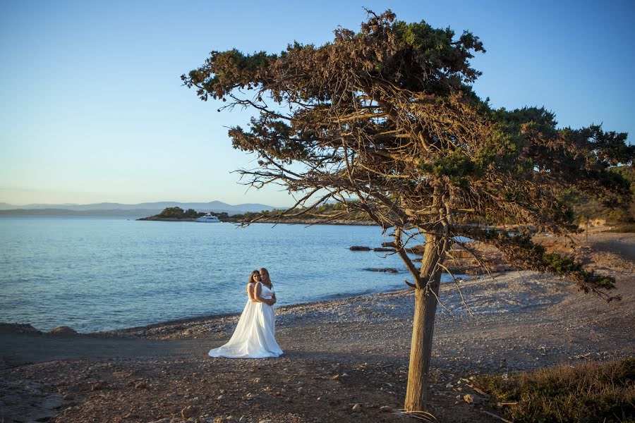 Fotografo di matrimoni Emilia Panagiotou-Okto (panagiotou). Foto del 13 luglio 2019