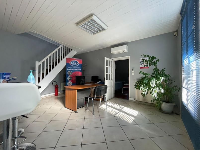 Vente maison 4 pièces 100 m² à Saintes (17100), 191 700 €