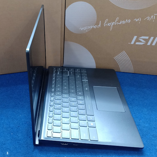 Laptop cũ MSI Modern 14 B5M-204VN (AMD Ryzen 5 5500U) (Xám) - Hàng trưng bày