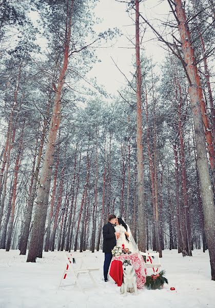 Fotógrafo de casamento Yumir Skiba (skiba). Foto de 31 de março 2014