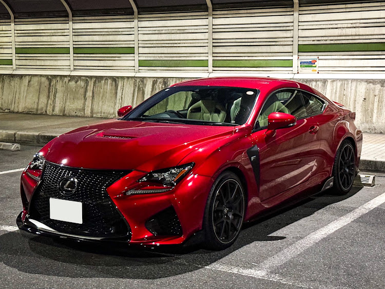 RC Fの大排気量NA・王道を征く組み合わせ・斜め45度の美学・ドライブ・阪神高速環状線に関するカスタム事例の投稿画像1枚目