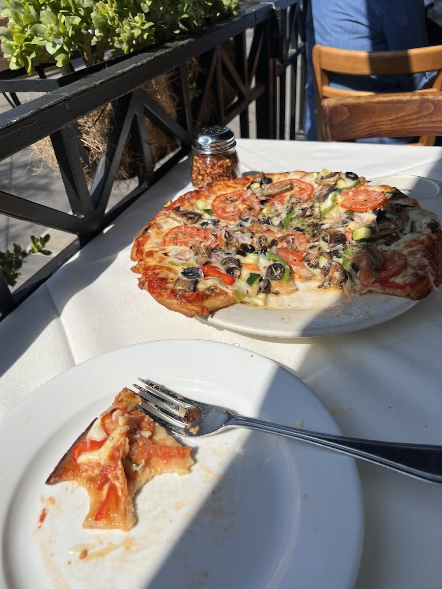 Gluten-Free Pizza at Mimmos Italian Village