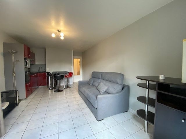 Location meublée appartement 1 pièce 26 m² à La Queue-en-Brie (94510), 680 €