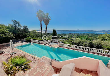 Villa with pool and terrace 2