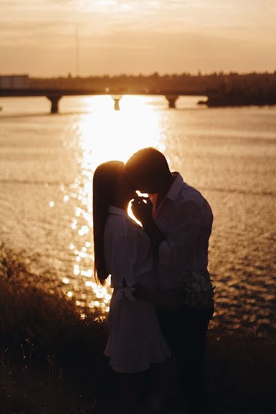 Fotógrafo de casamento Viktoriya Romenskaya (romenskayavika). Foto de 30 de agosto 2019