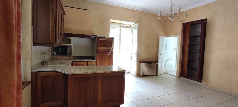 Vente maison 4 pièces 129.5 m² à Redessan (30129), 175 000 €