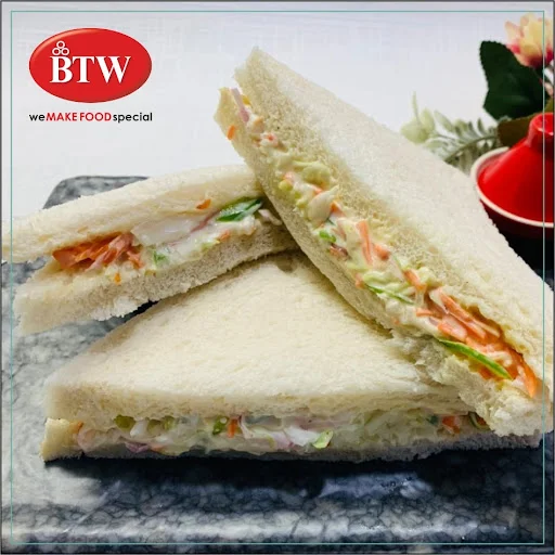 Cheese Coleslaw Sandwich