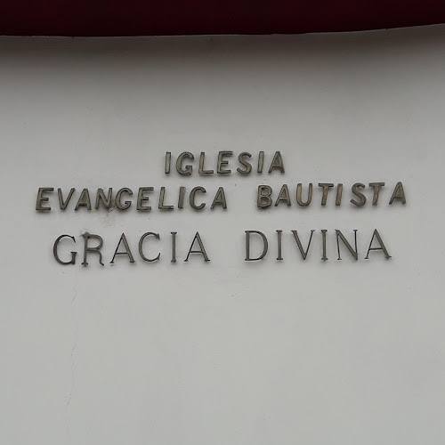 Iglesia Evangélica Bautista Misionera Gracia Divina - Iglesia