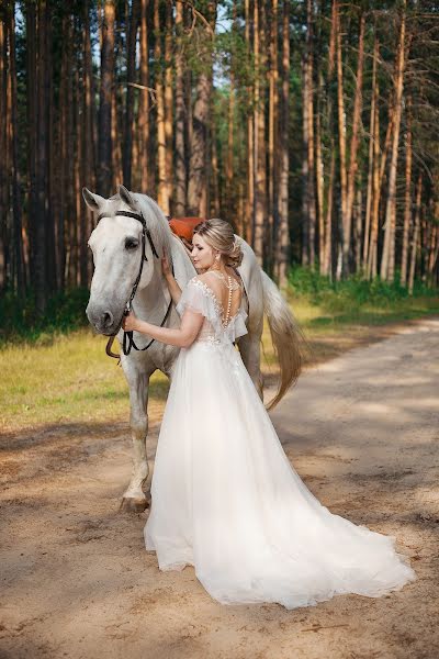 Fotografo di matrimoni Marina Makhneva (troynda77). Foto del 30 ottobre 2020