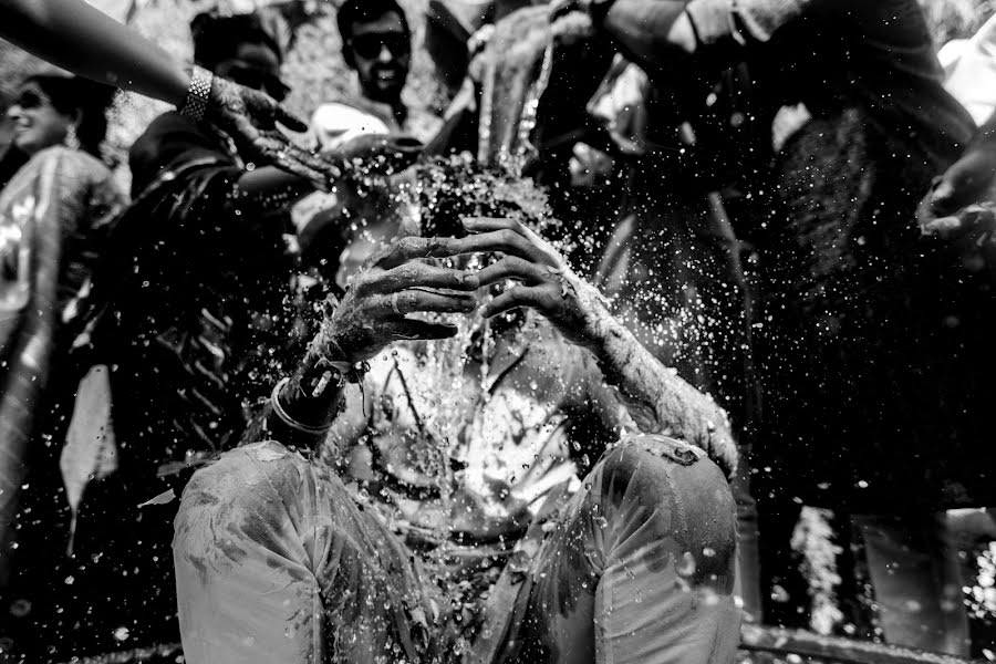 Fotógrafo de casamento Sougata Mishra (chayasutra). Foto de 22 de setembro 2022