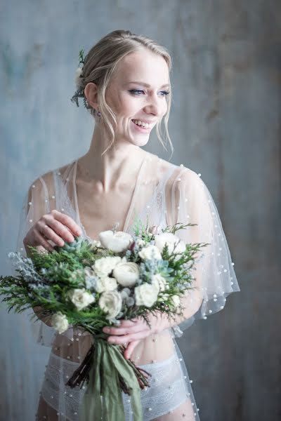 Fotógrafo de casamento Natasha Krizhenkova (kryzhenkova). Foto de 15 de janeiro 2019
