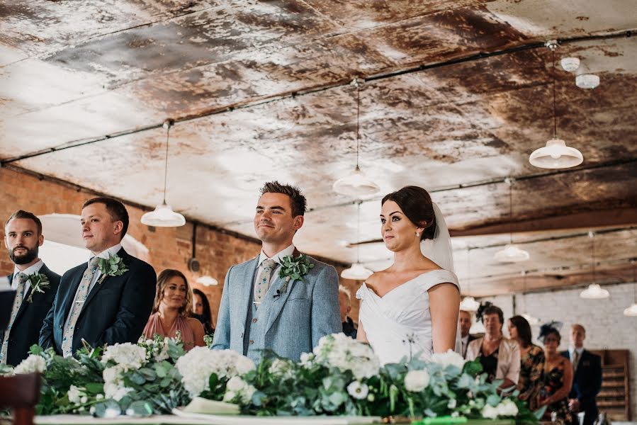 Fotógrafo de bodas Olivia Tisdall (oliviasusanna). Foto del 24 de septiembre 2018