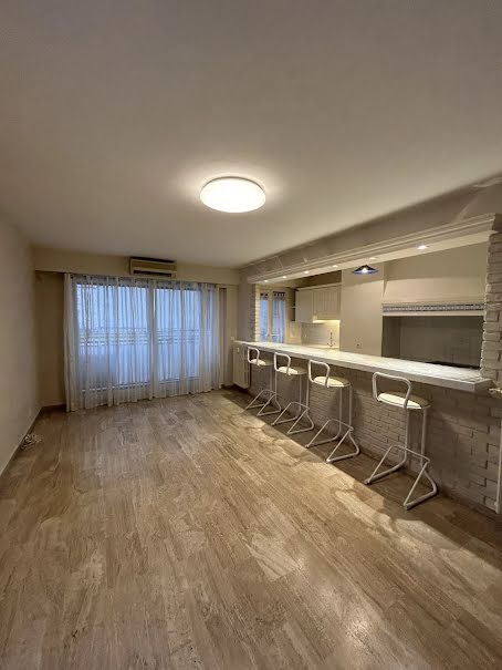 Vente appartement 3 pièces 68.83 m² à Cannes (06400), 284 000 €