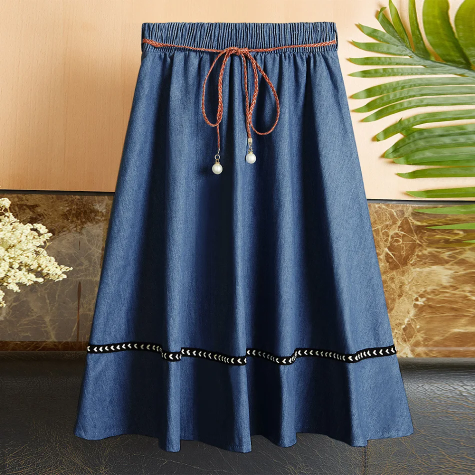 Damen Blaue Jeans-Rock mit Steppnähten und einfarbigem Design für einen stilvollen und vielseitigen Look, ideal für jeden Anlass.