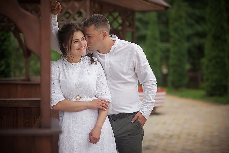 Fotógrafo de casamento Natali Tokareva (natali09). Foto de 6 de novembro 2019