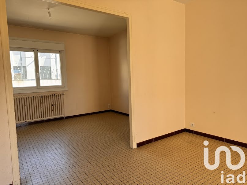 Vente maison 5 pièces 85 m² à La Châtaigneraie (85120), 85 500 €