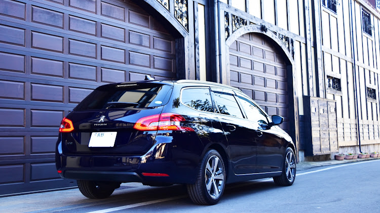 308のプジョー・308SW・308に関するカスタム事例の投稿画像1枚目