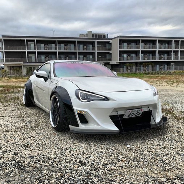 86の#リバティーウォーク・#lb86・#liberty walk・#86・バンパー交換に関するカスタム事例の投稿画像1枚目