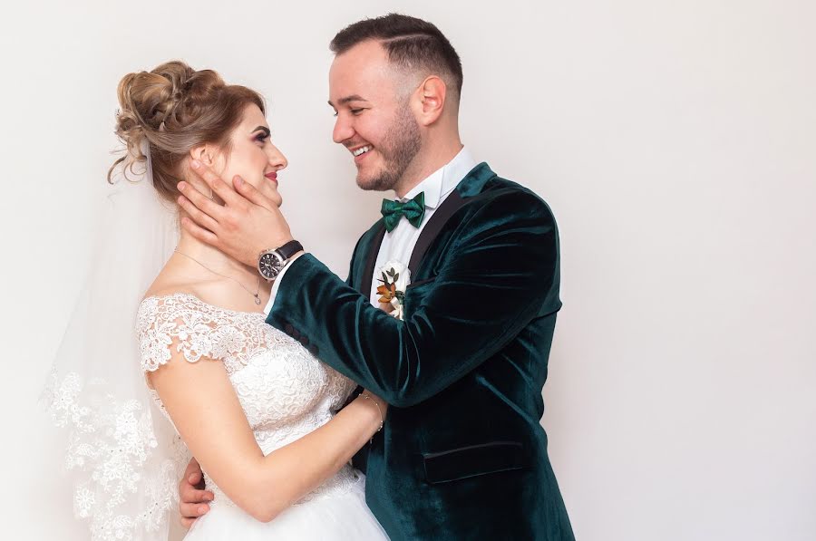 Wedding photographer Andreea Dima (andreeadima). Photo of 28 February 2019