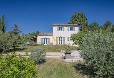 Villa avec piscine et terrasse 15