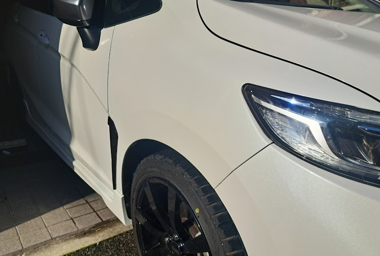 シャトルの4月もよろしくお願い致します🌸・DIY・ダミーダクト貼り付けに関するカスタム事例の投稿画像7枚目